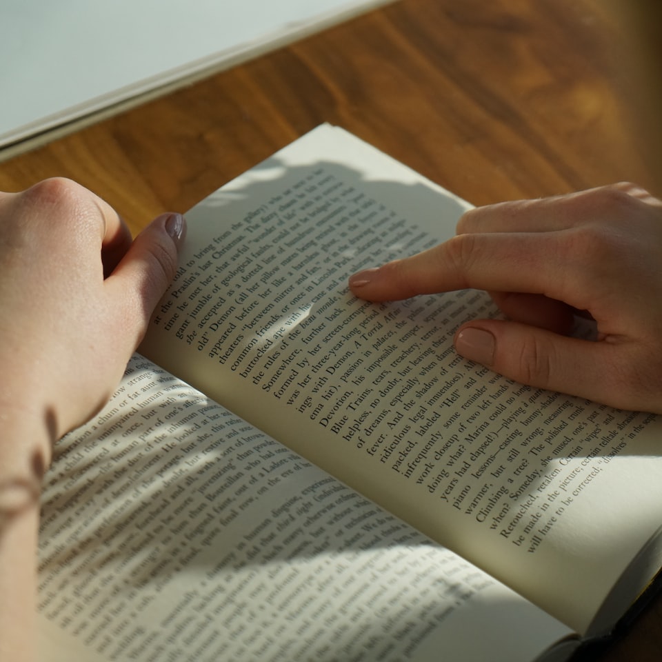 Apple Book Cooler