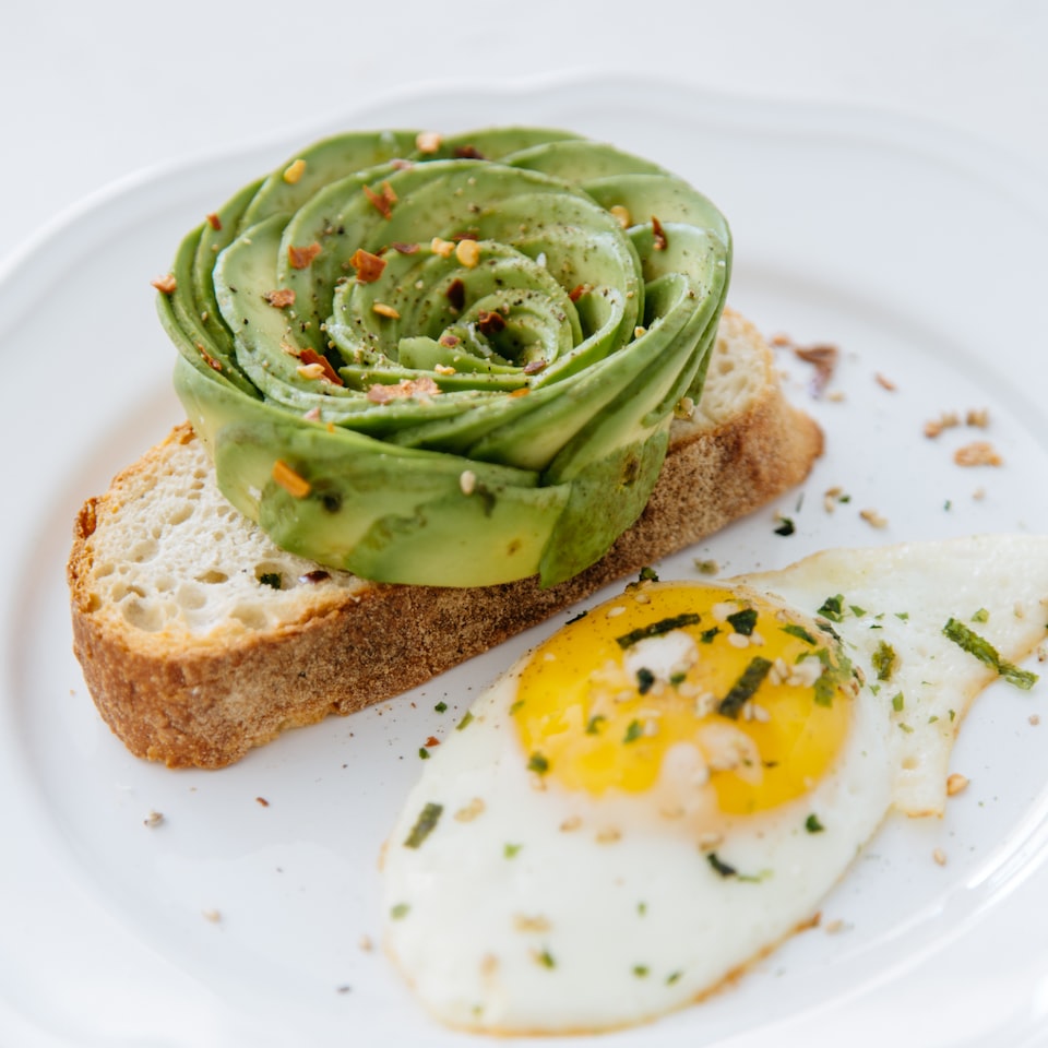 Knife Egg