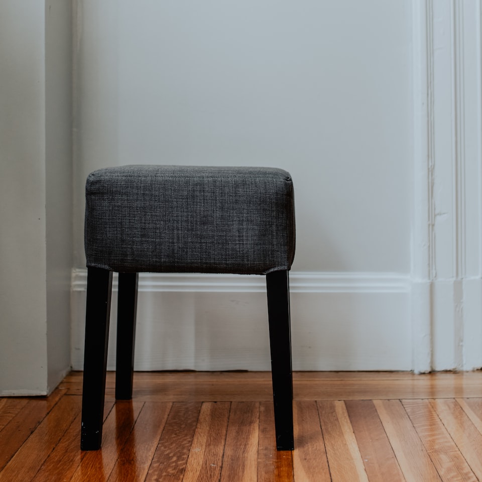 Moustache Seat ACME