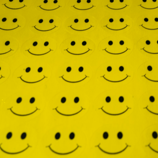 Mac Yellow Table